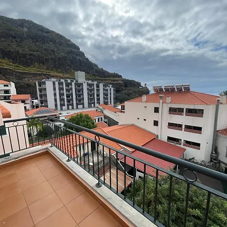 - Duplex Sea View *